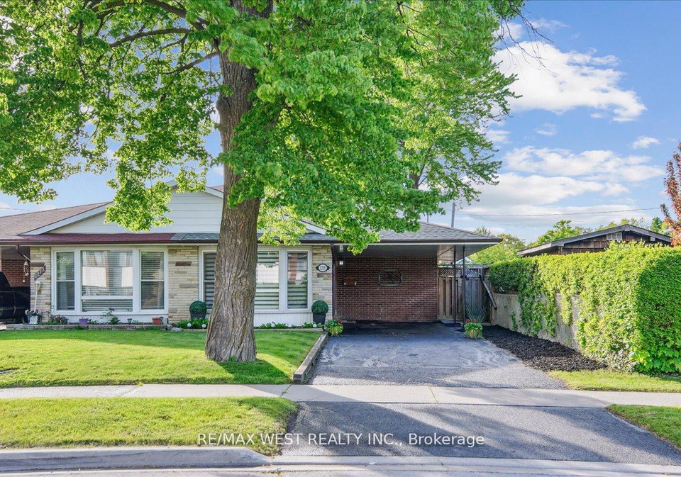 1215-gripsholm-road-mississauga-ontario-w12267404
