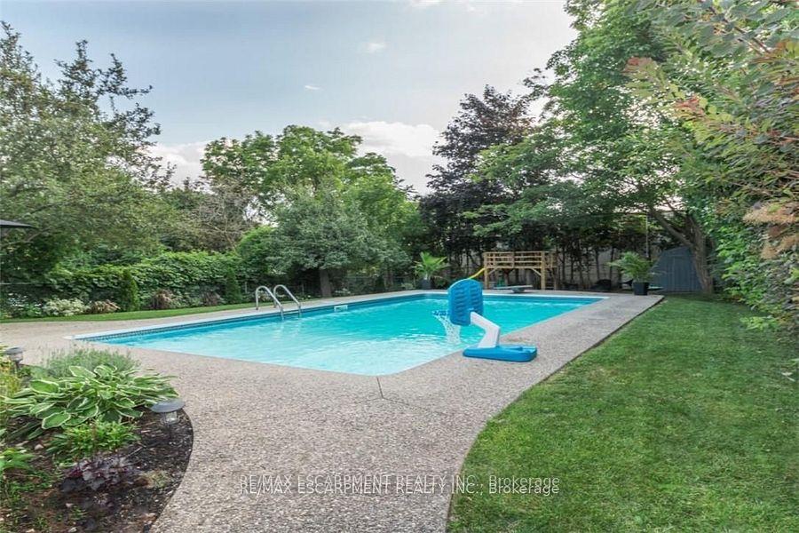 1142-stanley-drive-burlington-ontario-w12267449