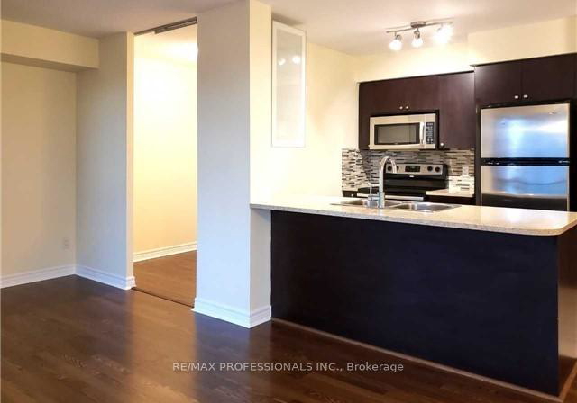 208-enfield-place-mississauga-ontario-w12267486