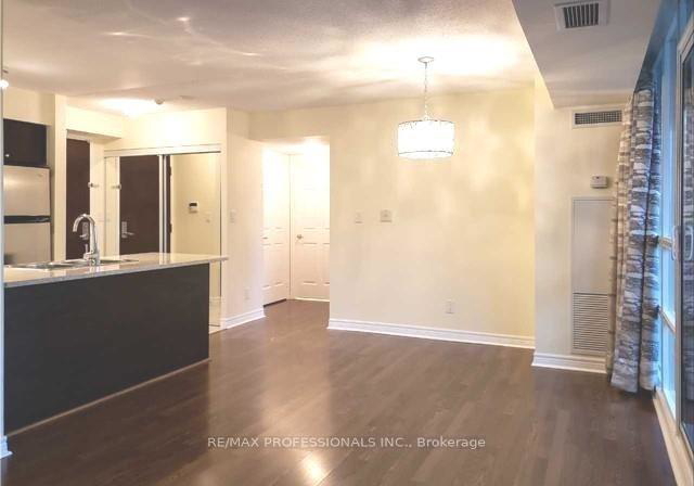 208-enfield-place-mississauga-ontario-w12267486