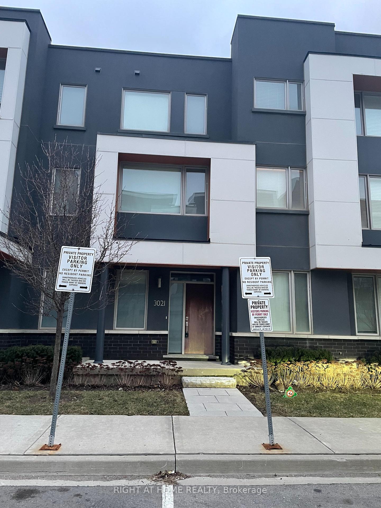 3021-creekshore-common-oakville-ontario-w12267657