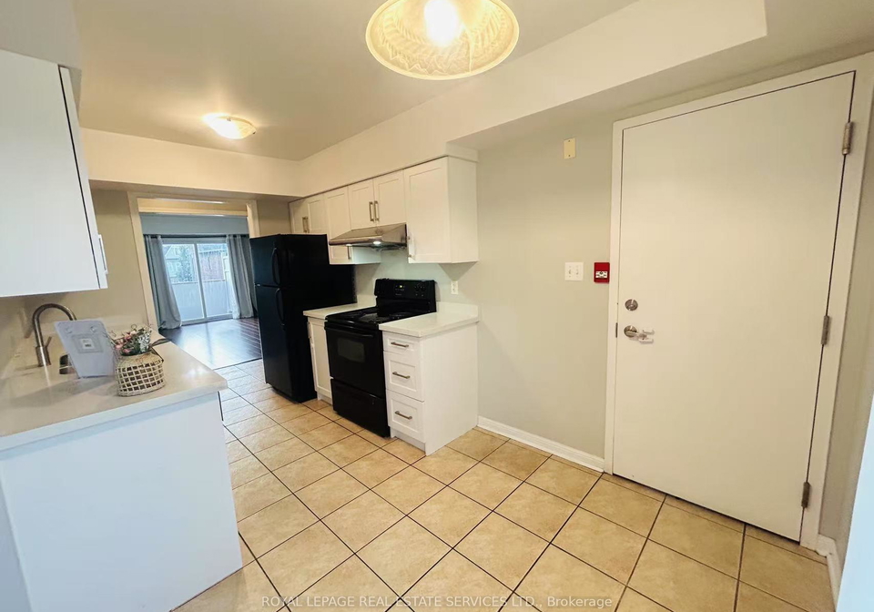 599-dundas-street-w-mississauga-ontario-w12267691