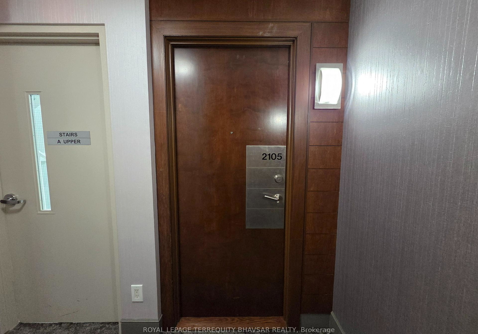 310-burnhamthorpe-road-w-mississauga-ontario-w12267703