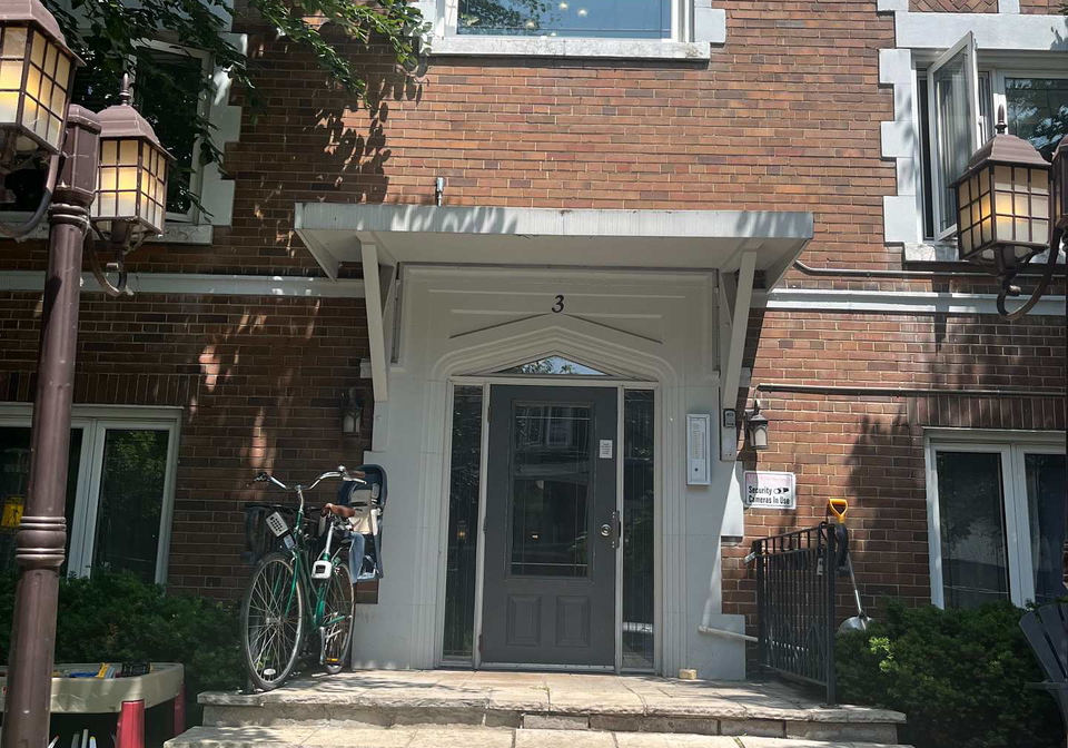 3-elm-grove-avenue-toronto-ontario-w12267774