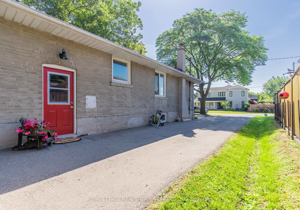 589-stephens-crescent-oakville-ontario-w12267839