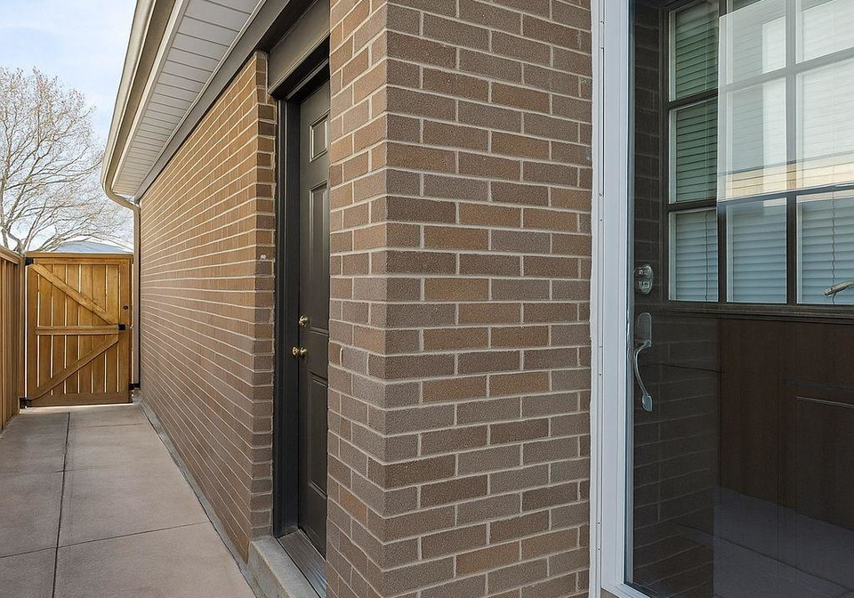 2244-delkus-crescent-mississauga-ontario-w12267852