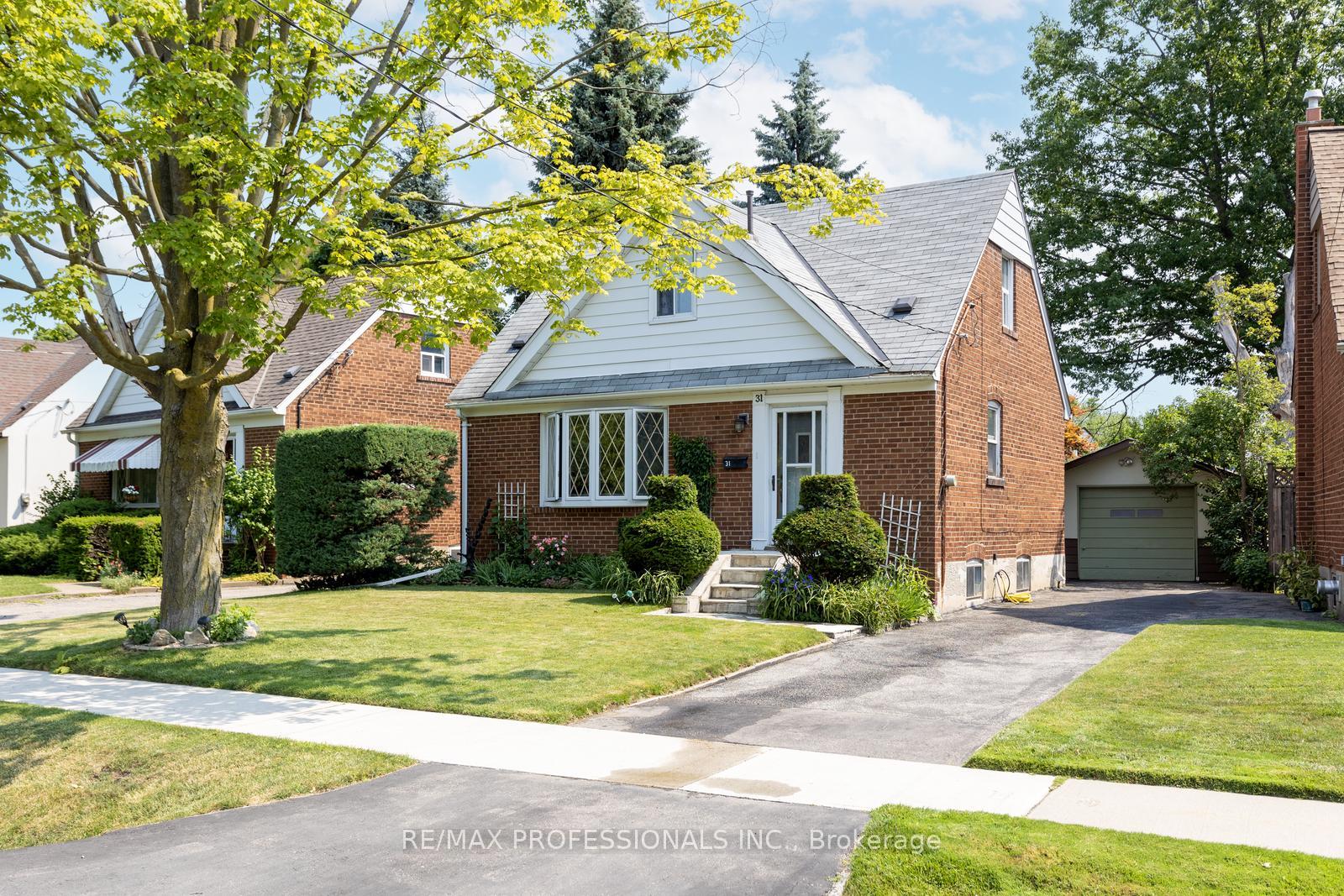 31-westleigh-crescent-etobicoke-ontario-w12268004