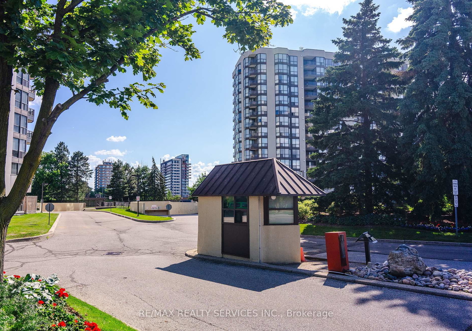 1155-bough-beeches-boulevard-mississauga-ontario-w12268855