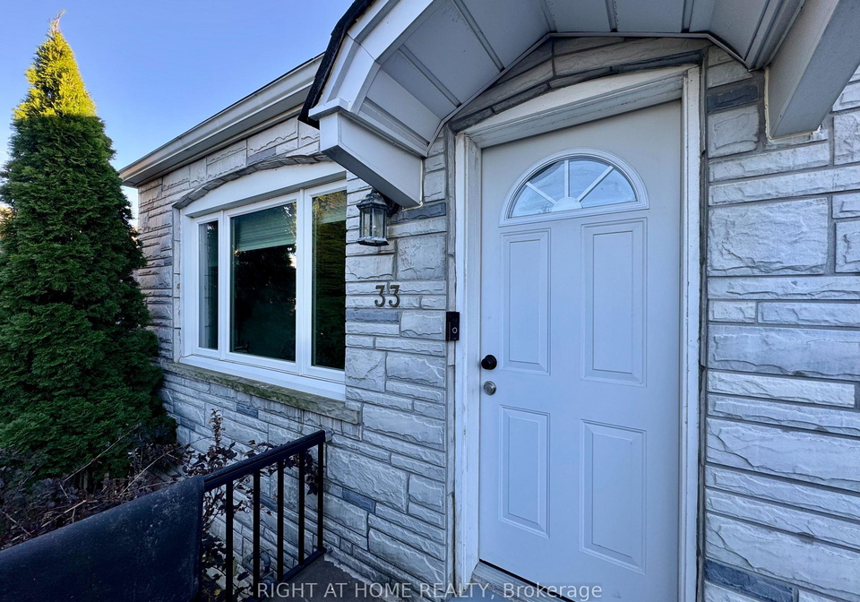 33-juliet-crescent-toronto-ontario-w12269202