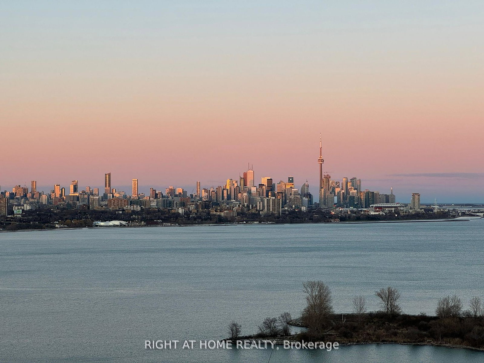 20-shore-breeze-drive-etobicoke-ontario-w12269409