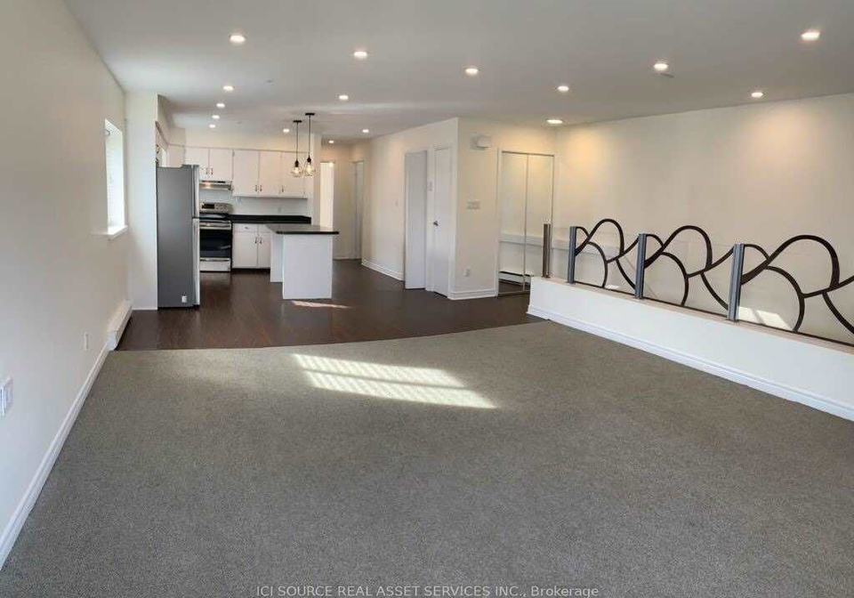 206-queen-street-s-mississauga-ontario-w12269452