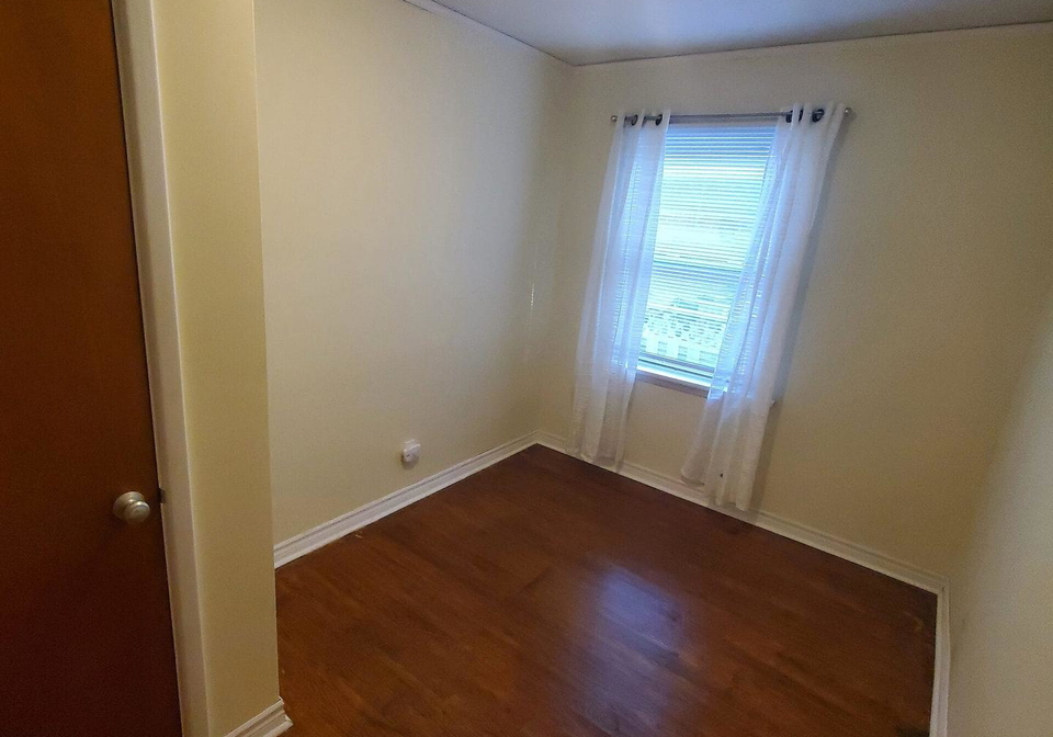 412-mountainview-drive-milton-ontario-w12269458