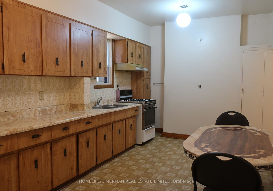 650-brock-avenue-toronto-ontario-w12269498