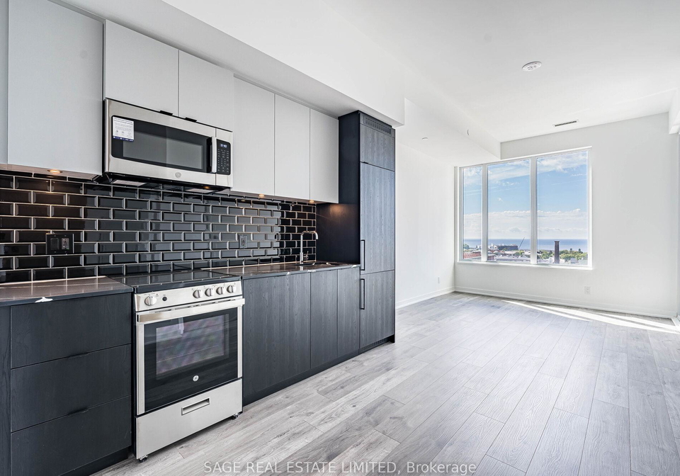 285-dufferin-street-toronto-ontario-w12269708