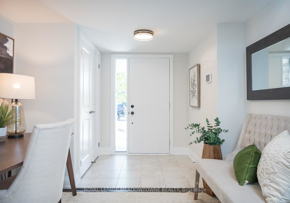 2476-badger-crescent-oakville-ontario-w12270292