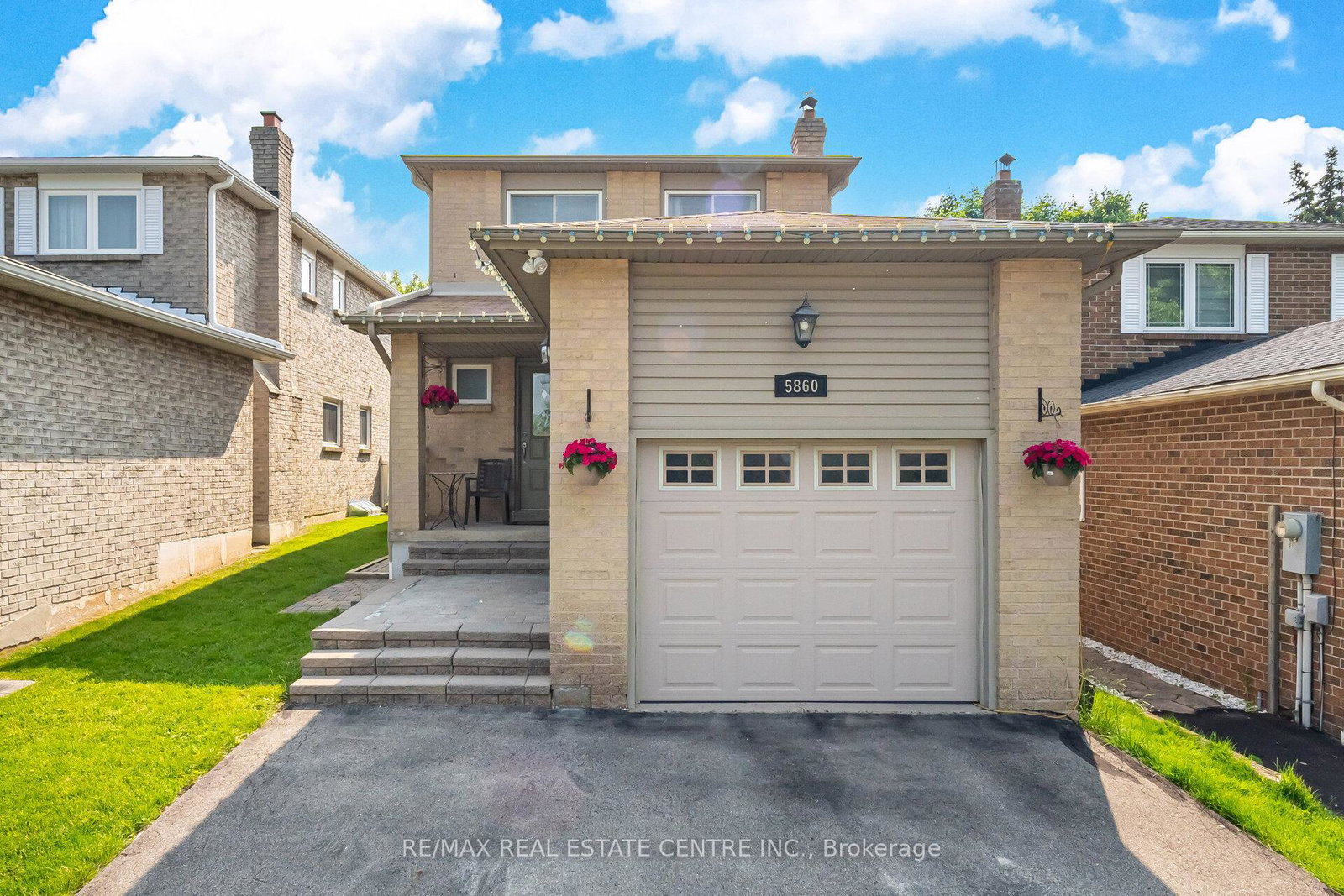 5860-shay-downs-mississauga-ontario-w12270470
