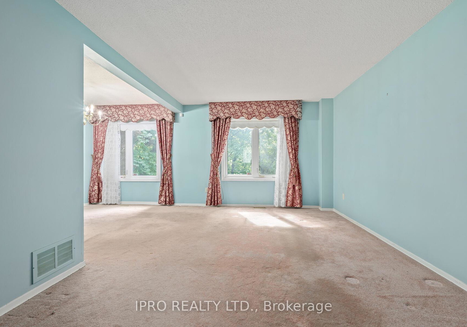 5-greenleaf-crescent-brampton-ontario-w12270575