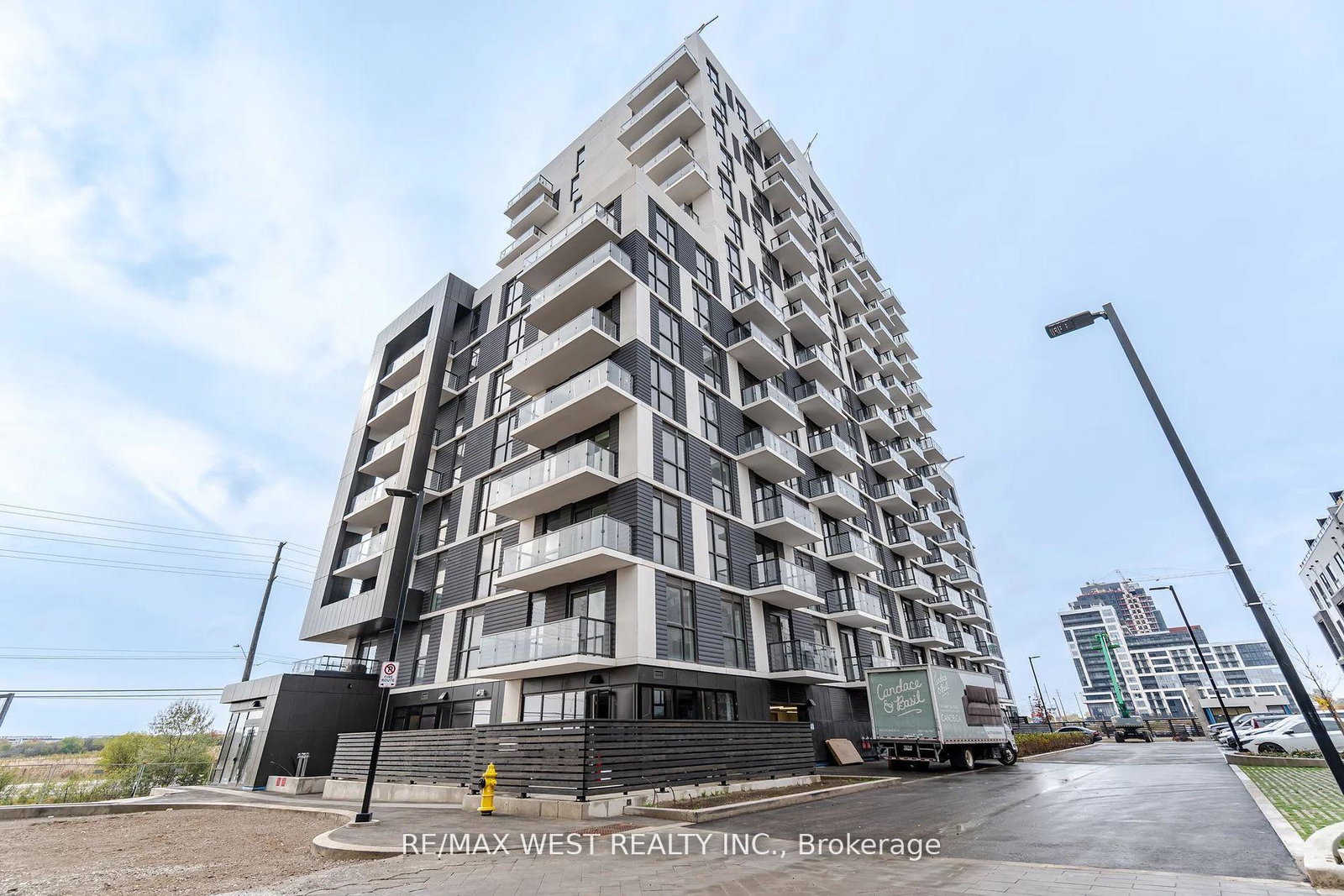 345-wheat-boom-drive-oakville-ontario-w12270825
