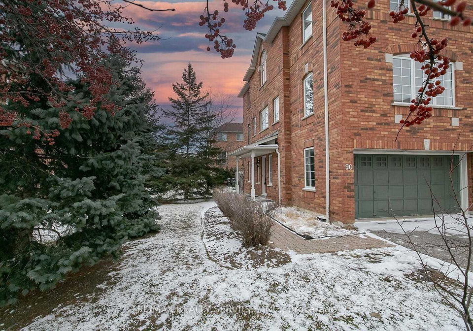 80-acorn-place-mississauga-ontario-w12270864