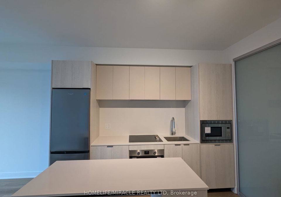 86-dundas-street-mississauga-ontario-w12270929