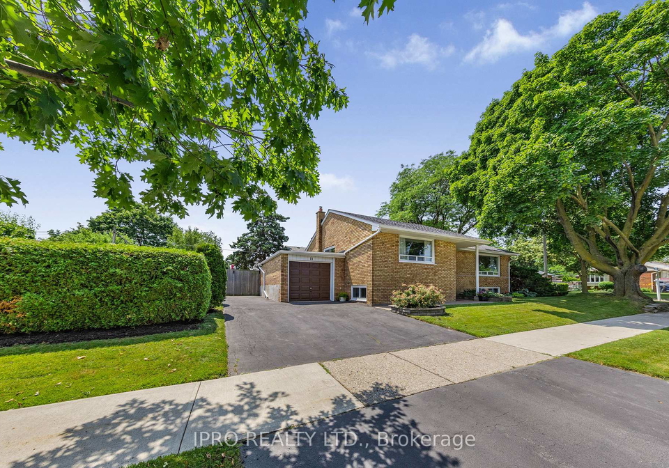 11-nugent-road-etobicoke-ontario-w12271060