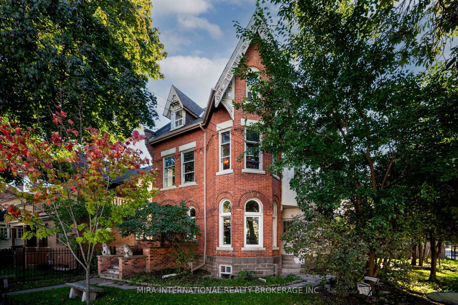 60-brock-avenue-toronto-ontario-w12271074