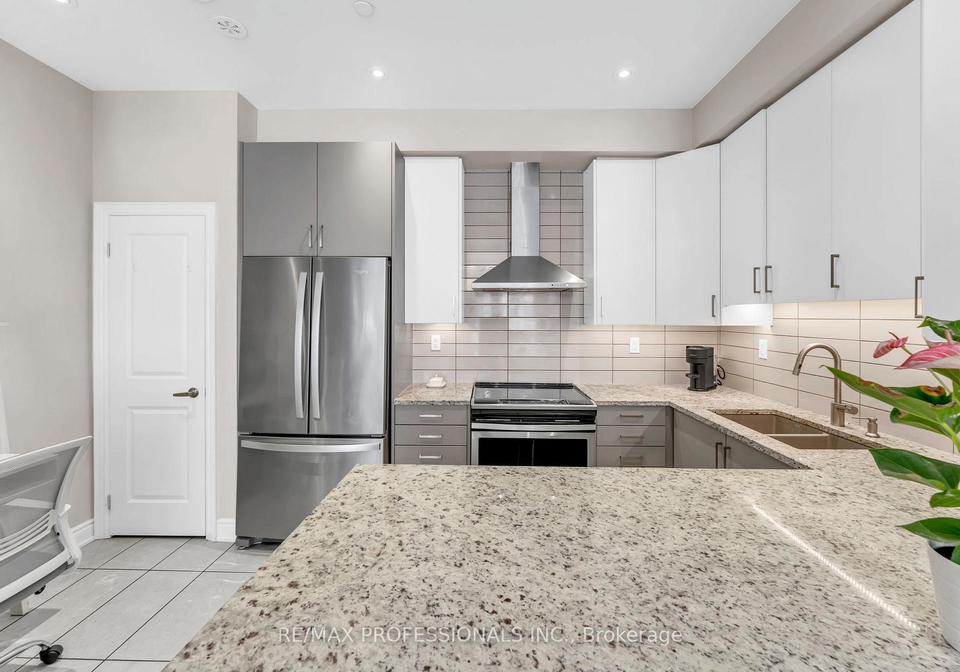 75-elder-avenue-etobicoke-ontario-w12271137