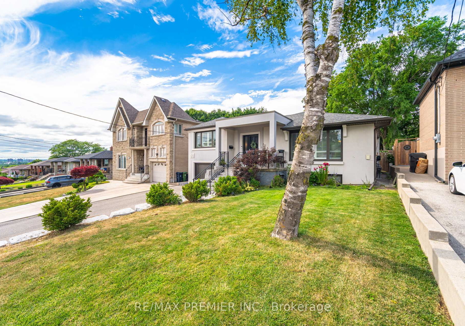 60-deevale-road-york-ontario-w12271374