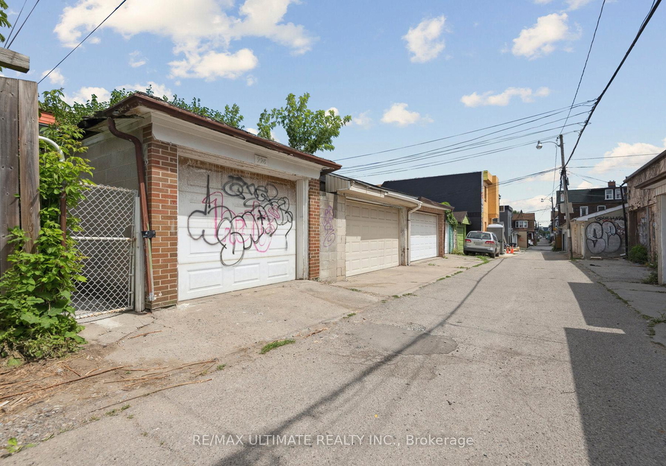 998-ossington-avenue-toronto-ontario-w12271410
