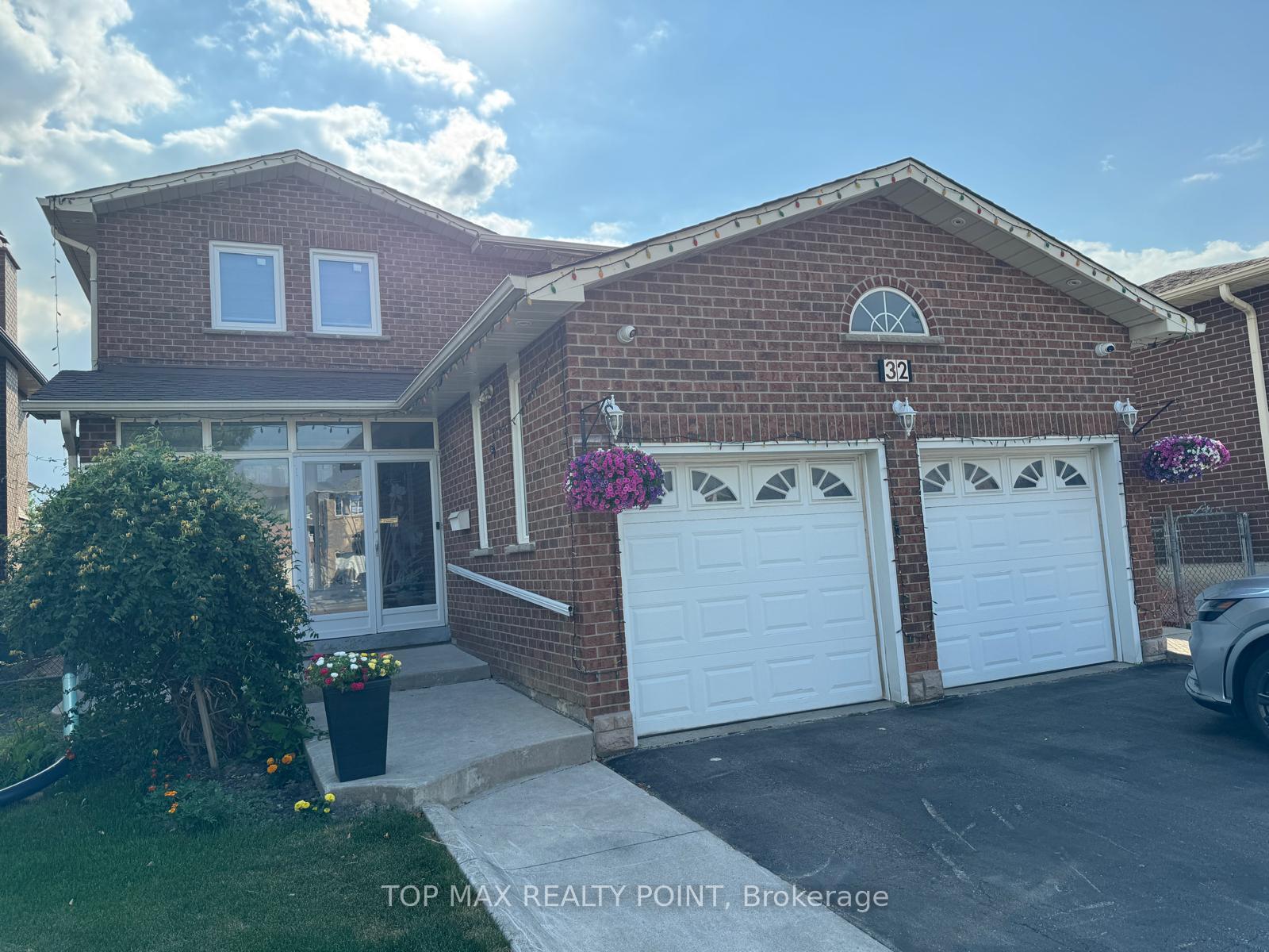 32-gihon-spring-drive-etobicoke-ontario-w12271620