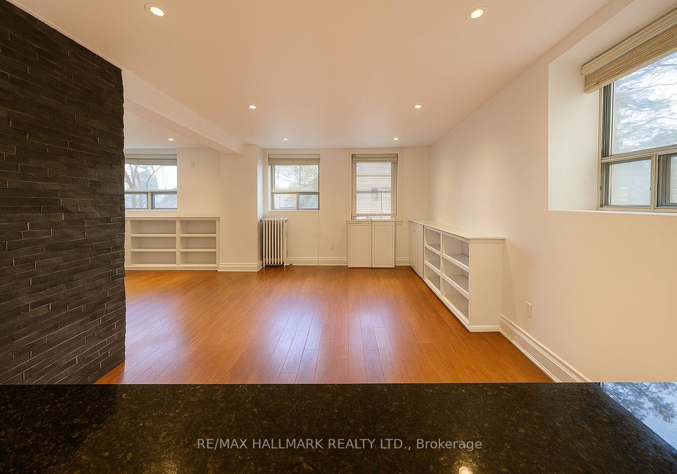 20-triller-avenue-toronto-ontario-w12271892