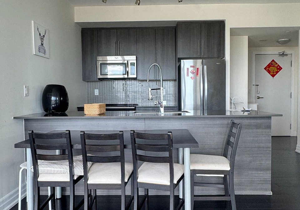 510-curran-place-mississauga-ontario-w12272043