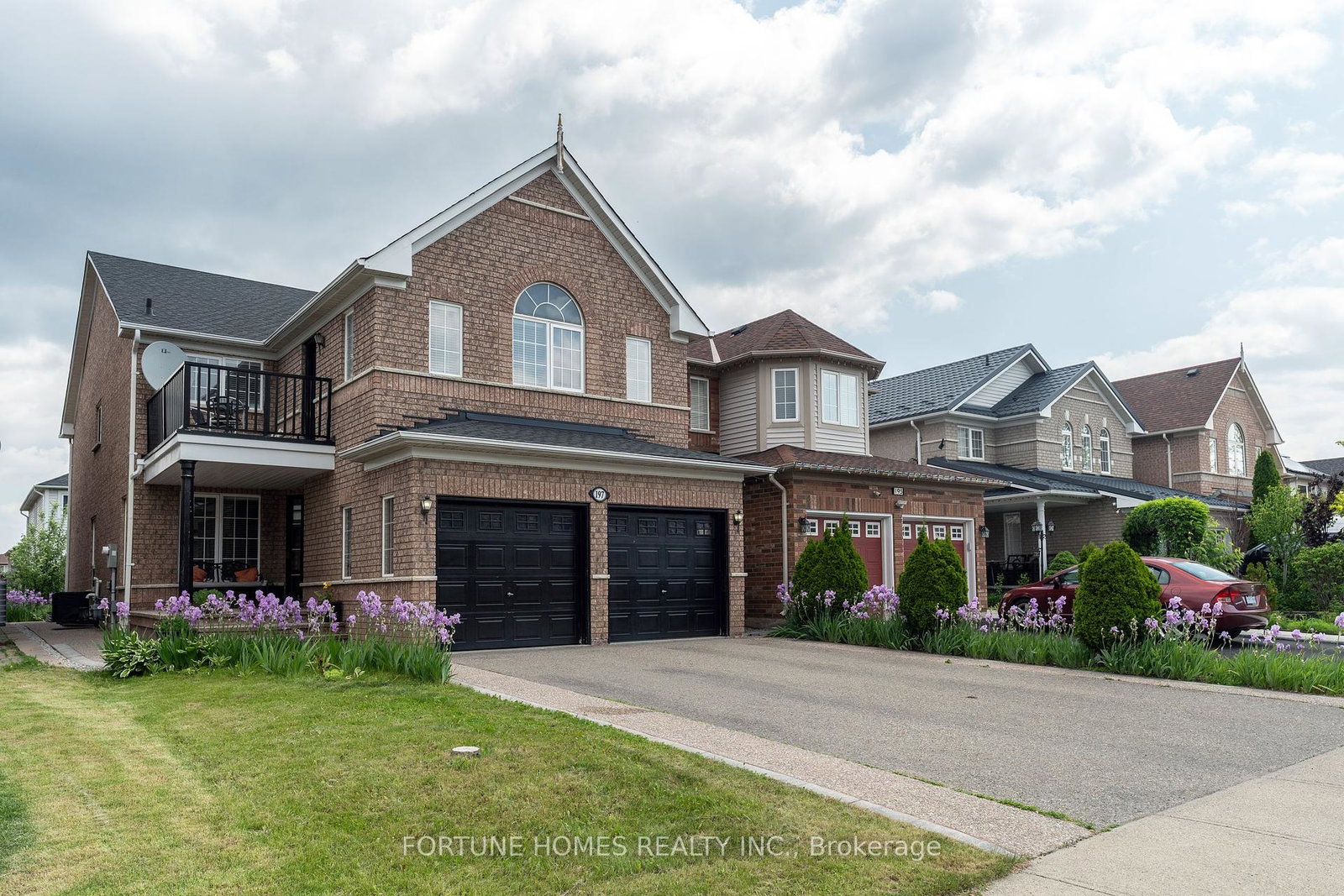 197-vintage-gate-brampton-ontario-w12272060