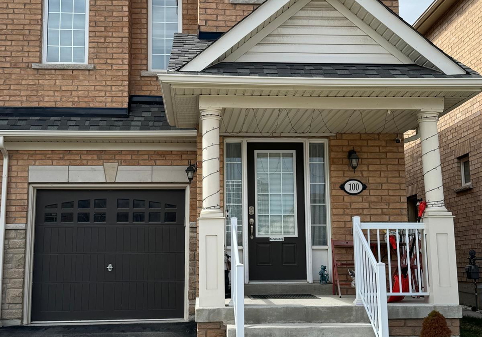 100-lanark-circle-brampton-ontario-w12272938