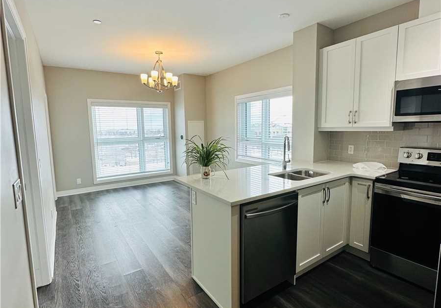 102-grovewood-common-oakville-ontario-w12273073