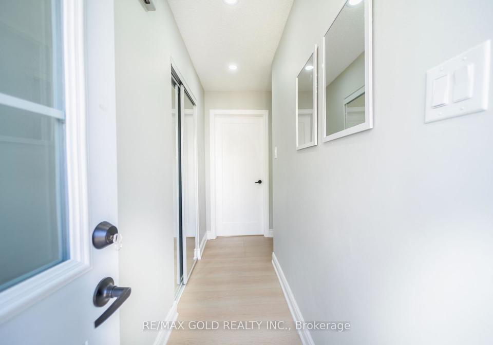 9-hallcrown-court-brampton-ontario-w12273176