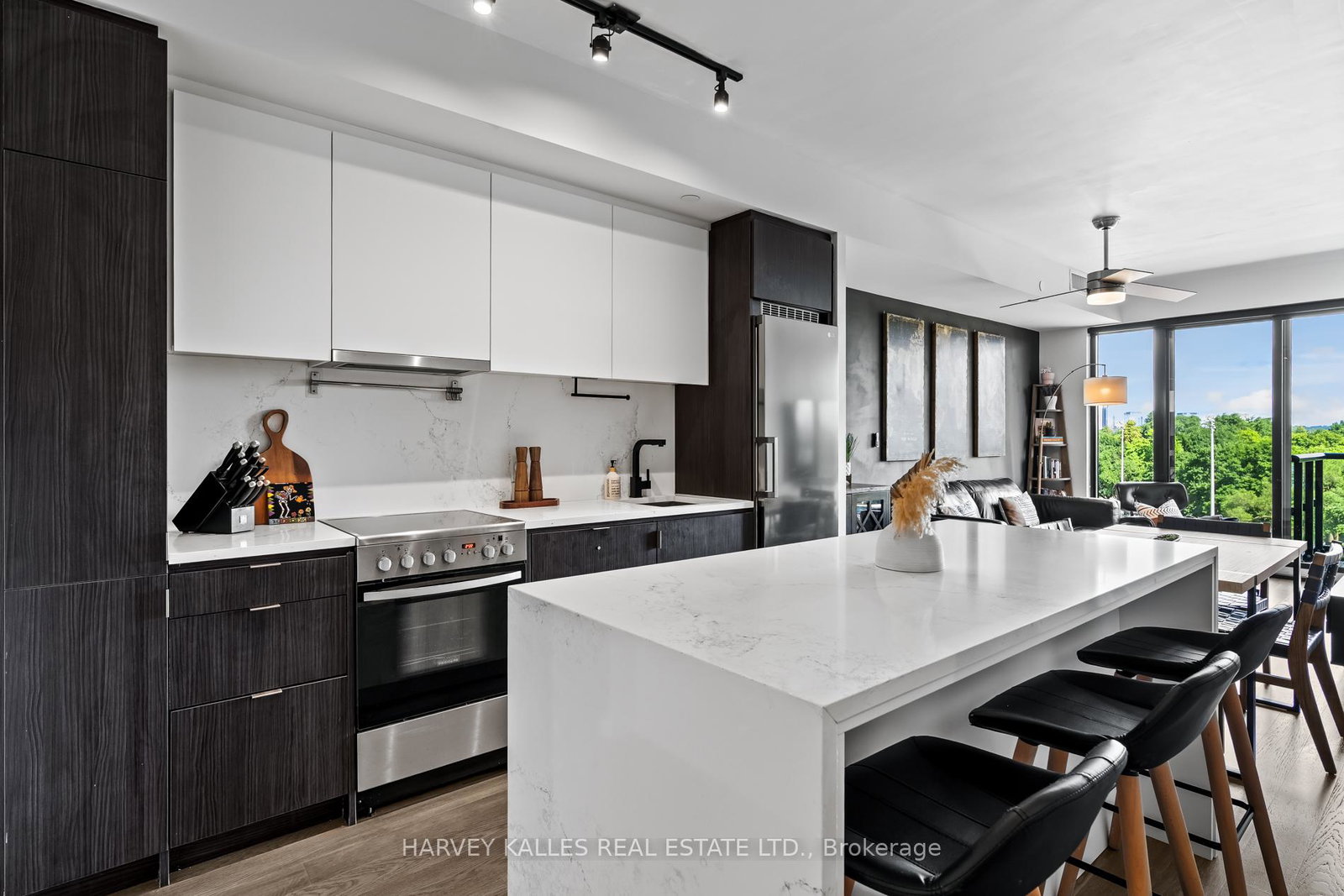 7-smith-crescent-etobicoke-ontario-w12273300