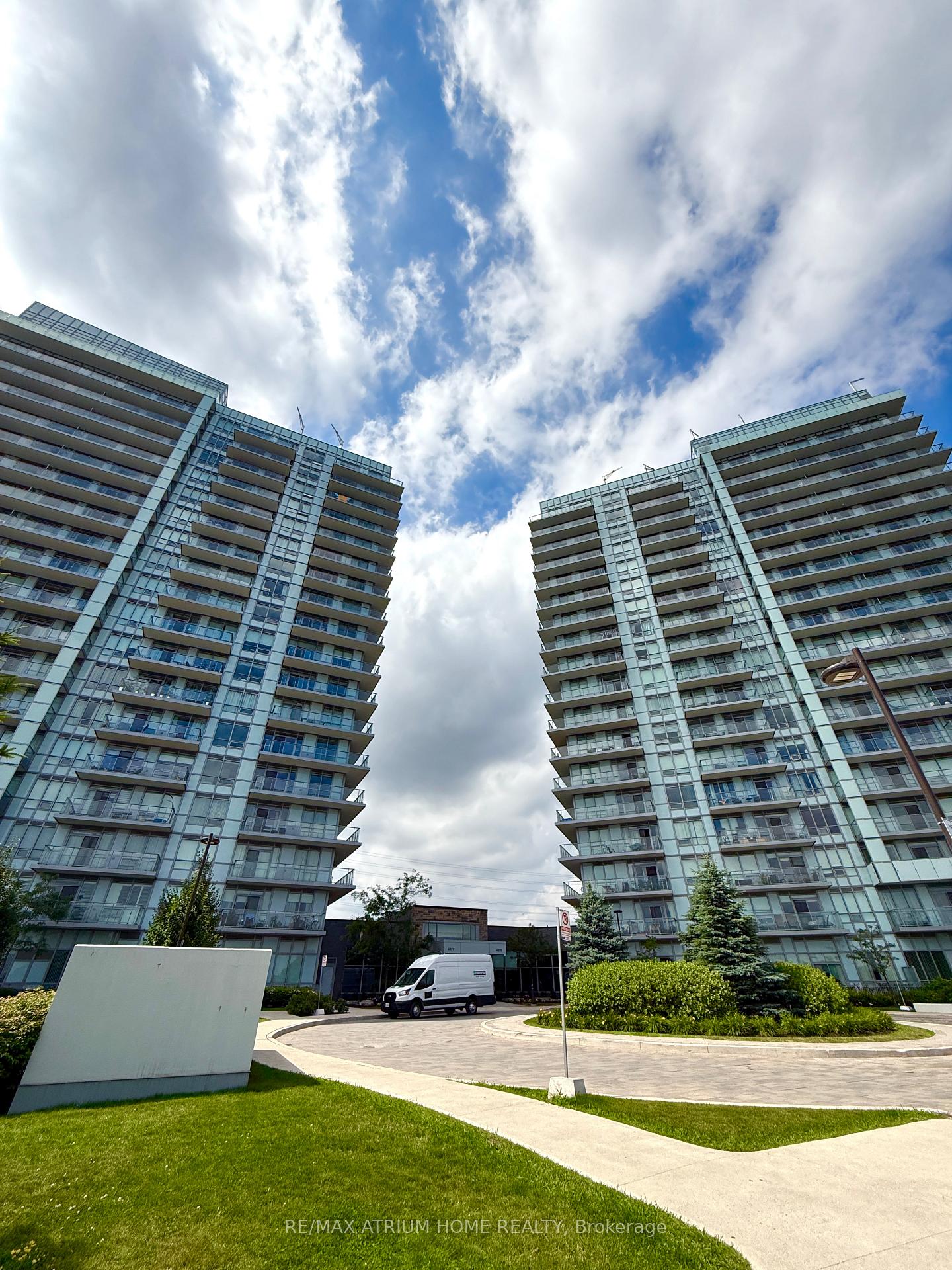 4699-glen-erin-drive-mississauga-ontario-w12273480