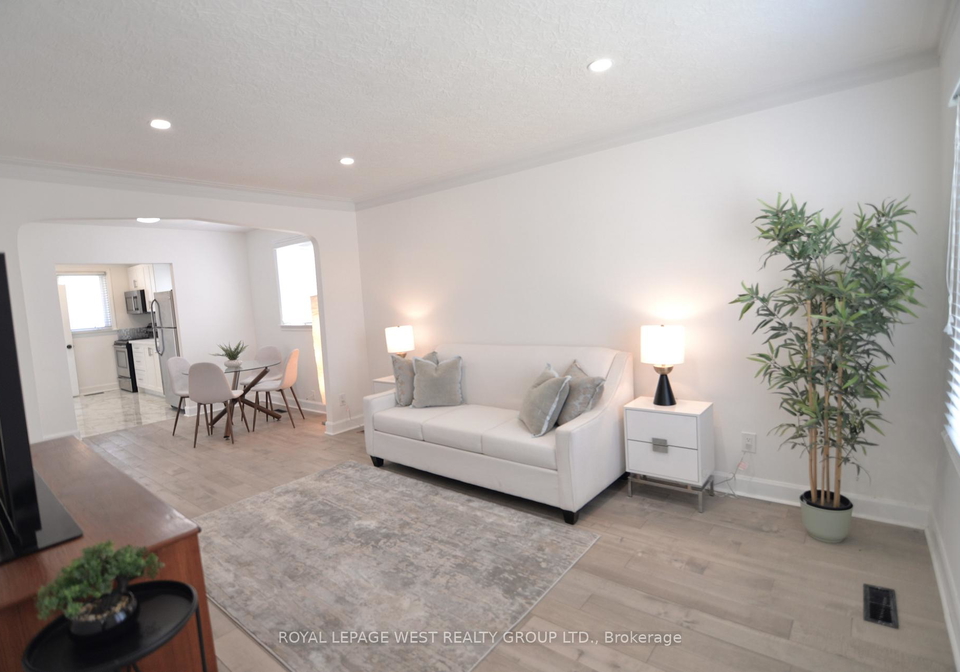 905-islington-avenue-etobicoke-ontario-w12273570