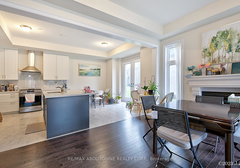1197-stag-hollow-oakville-ontario-w12273662