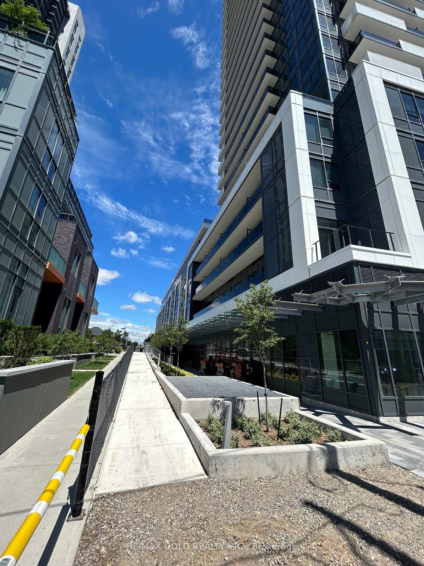 5105-hurontario-street-mississauga-ontario-w12273761