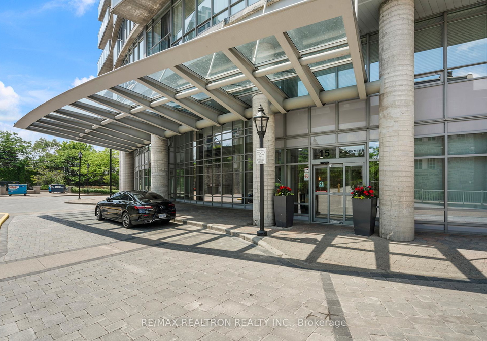 15-windermere-avenue-toronto-ontario-w12274221