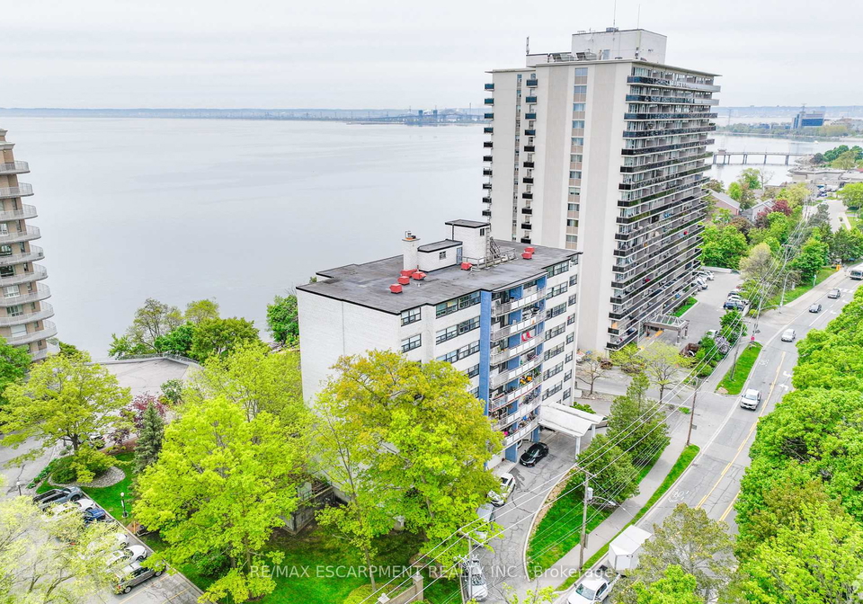 2170-lakeshore-road-burlington-ontario-w12274430