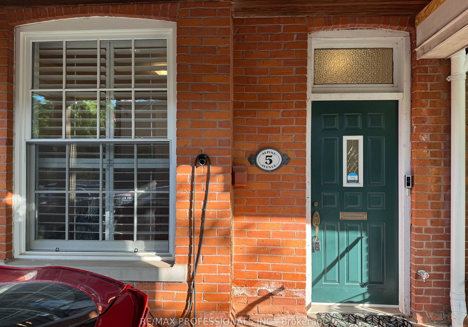 5-alpine-avenue-toronto-ontario-w12274616
