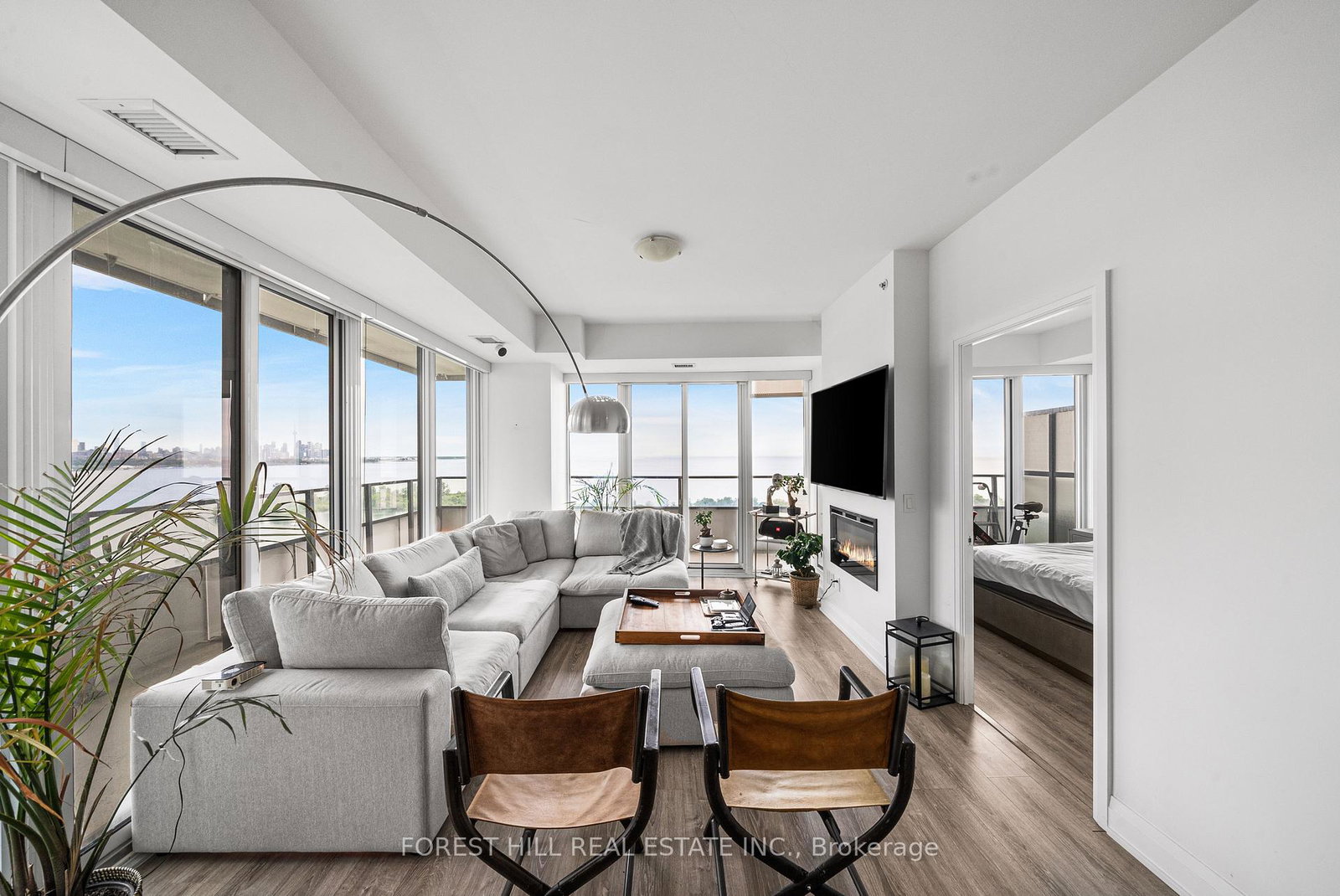 20-shore-breeze-drive-etobicoke-ontario-w12275000