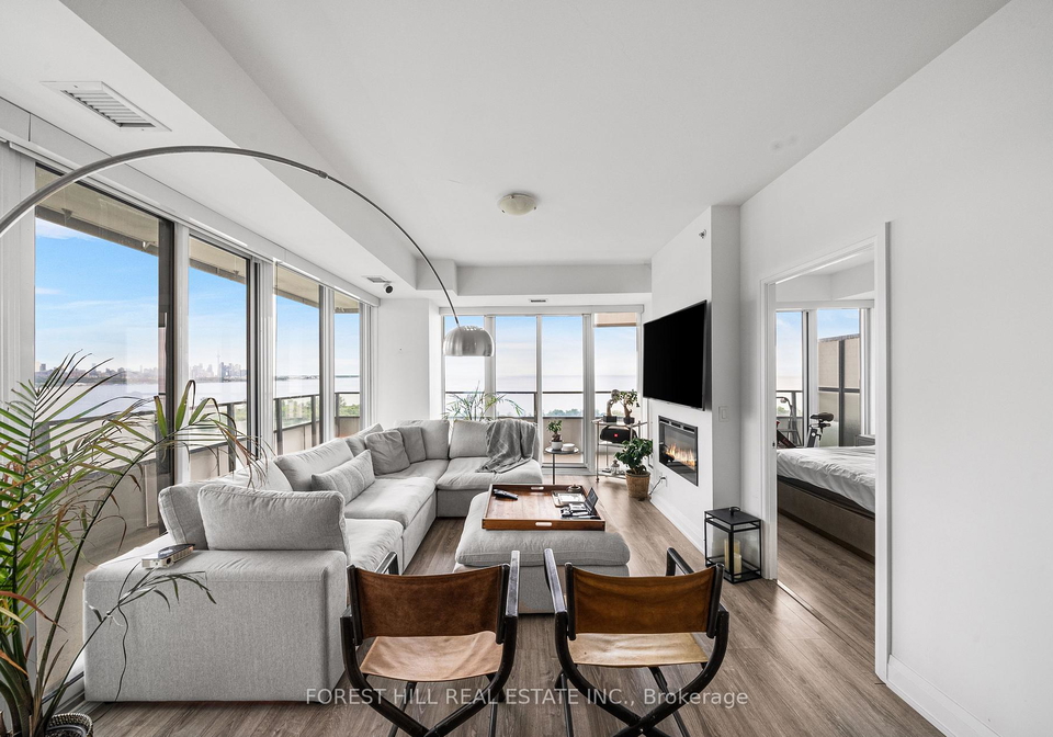 20-shore-breeze-drive-etobicoke-ontario-w12275000