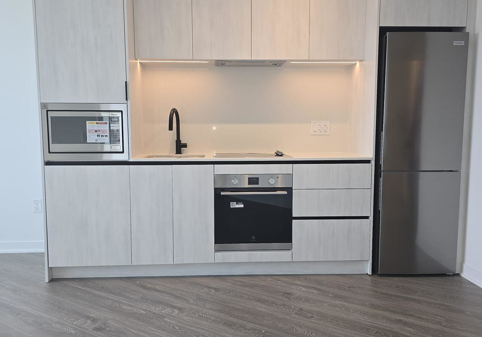 2495-eglinton-avenue-w-mississauga-ontario-w12275731