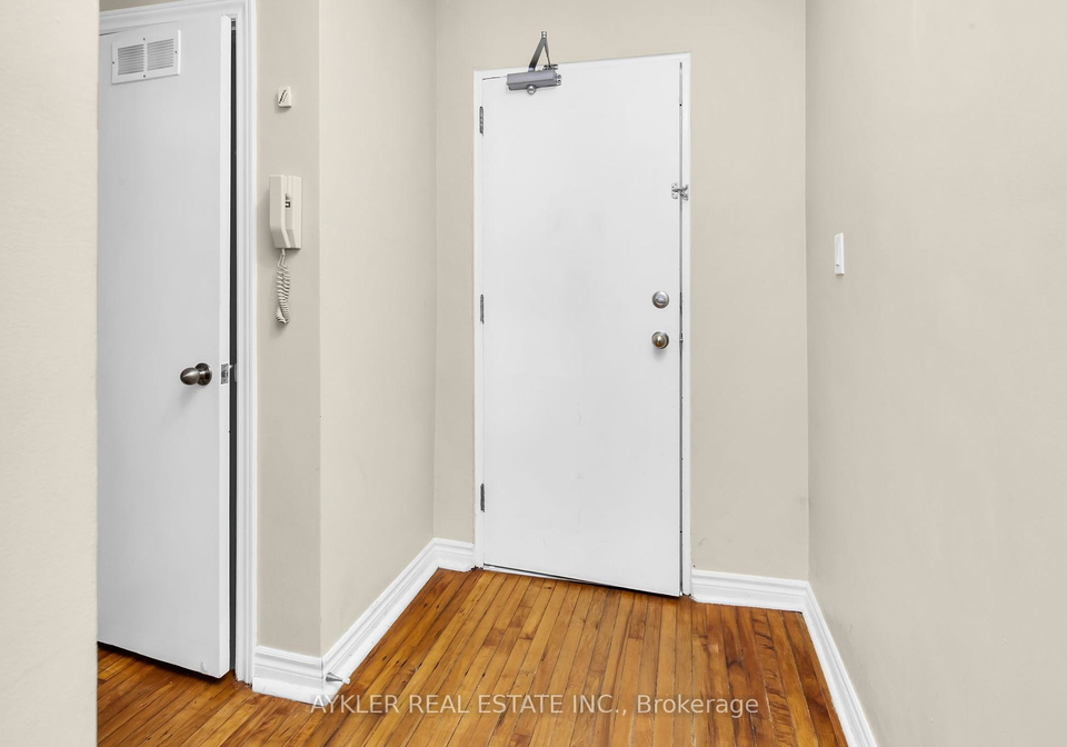 26-twenty-second-street-etobicoke-ontario-w12275757