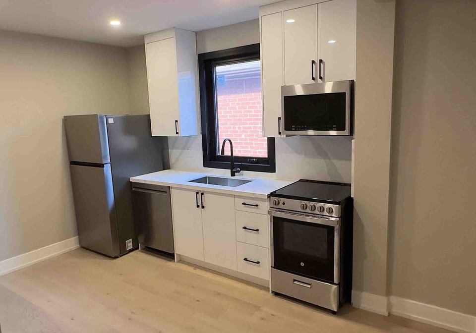 500-salem-avenue-n-toronto-ontario-w12275760