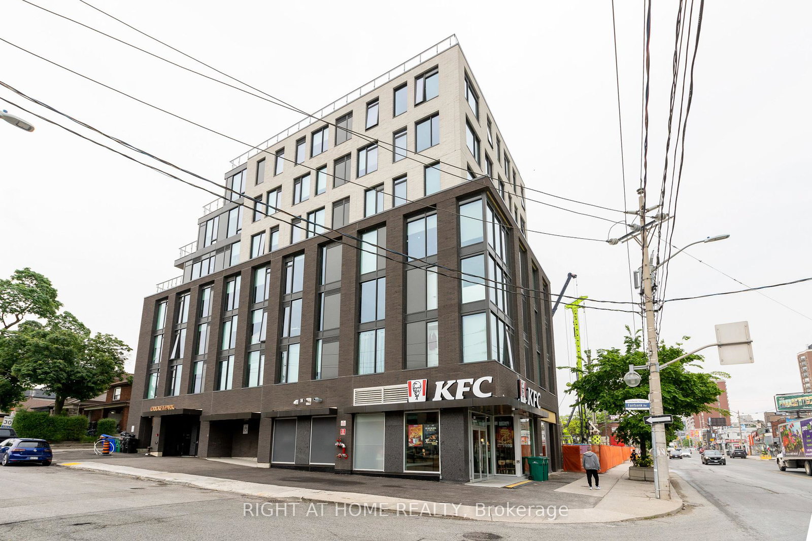 7-fairbank-avenue-w-north-york-ontario-w12275799